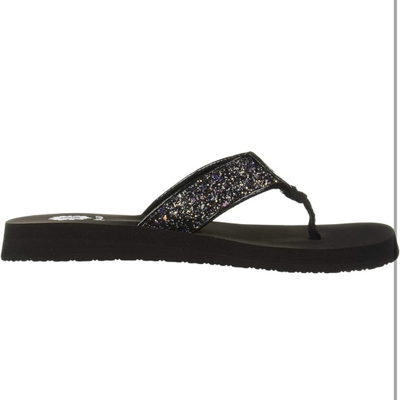 🛍️Yellow Box Black Sparkle Sandals - Picture 3 of 10